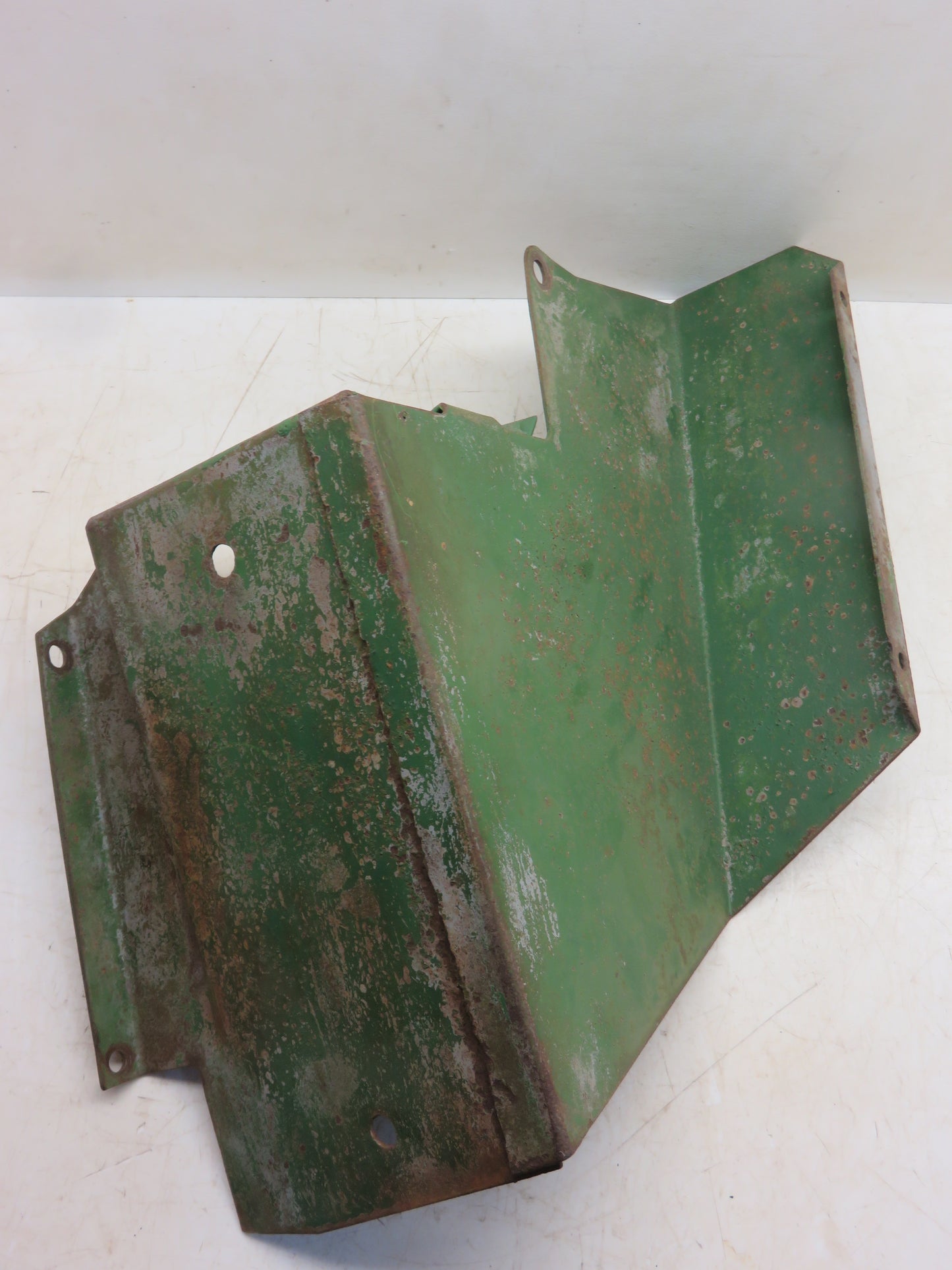 AM932T John Deere Right Side Footrest For MT