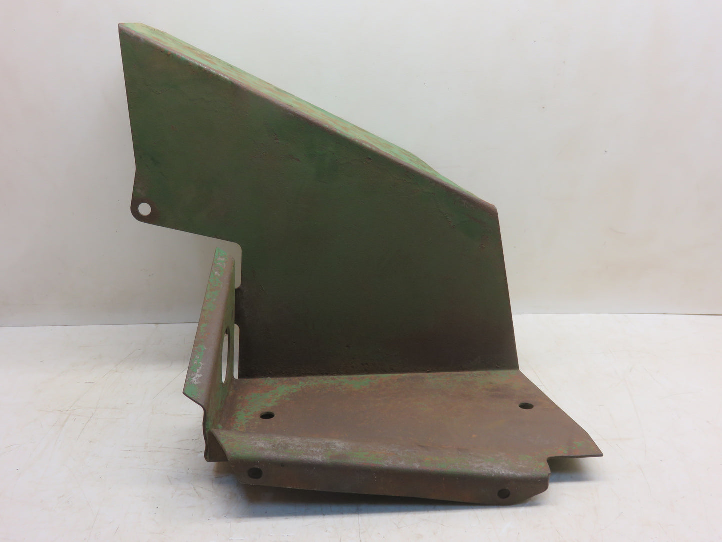 AM933T John Deere Left Side Footrest For MT