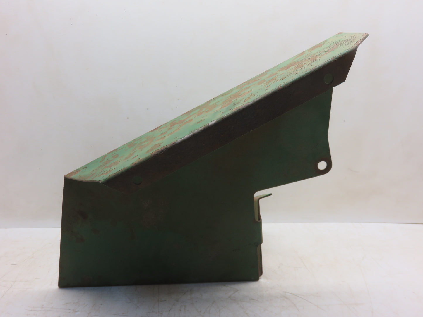 AM933T John Deere Left Side Footrest For MT