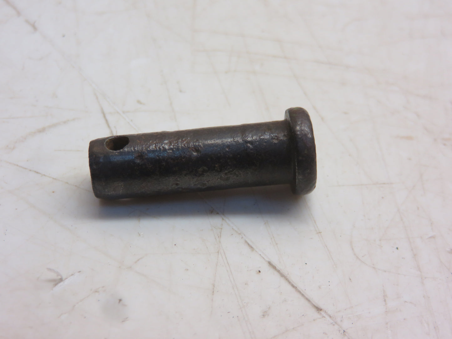 C1067R John Deere Pin For A, AR, AO, BR, GP, R, 60, 70, 80, 520, 620, 720, 820