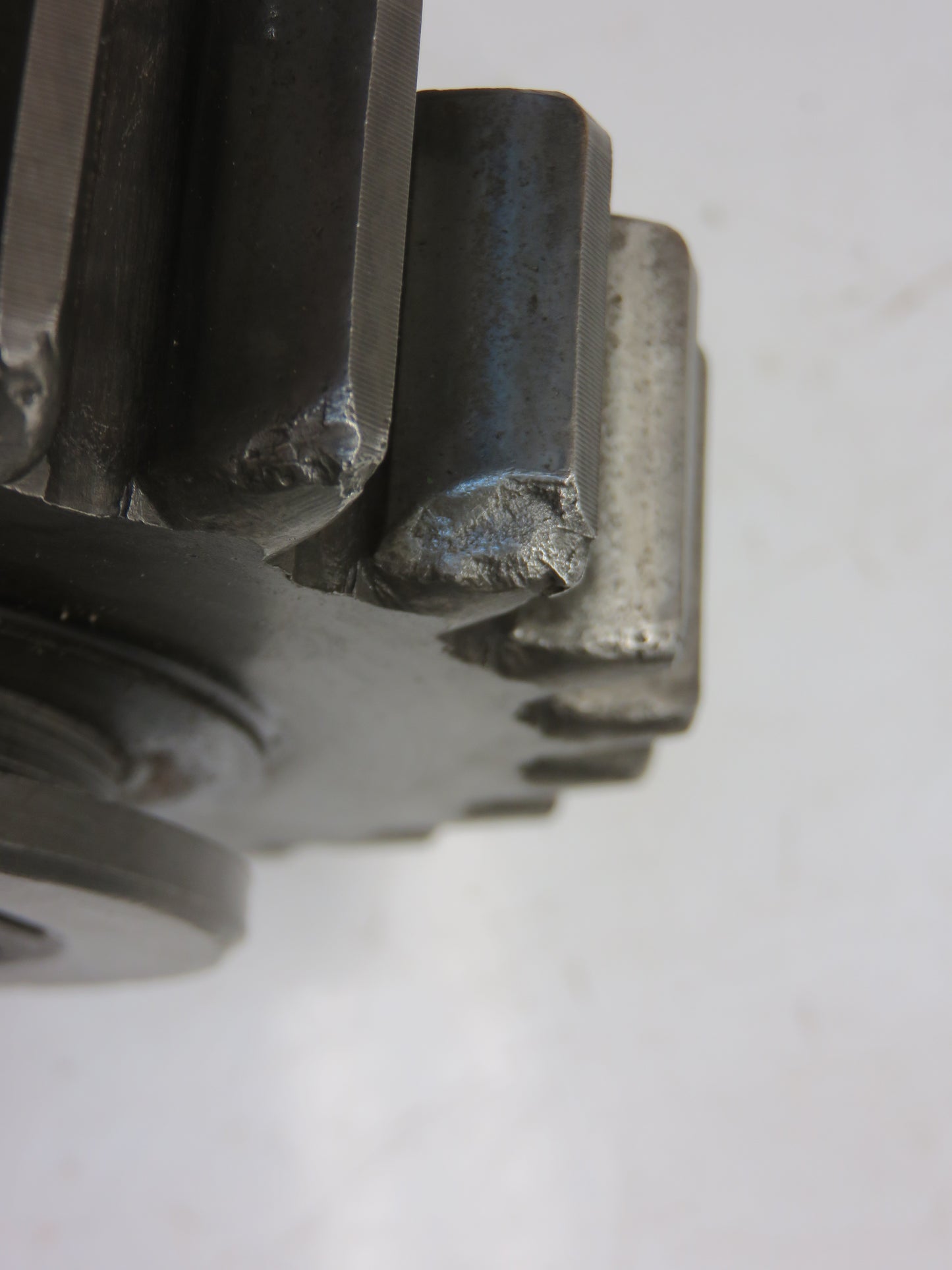 F1372R John Deere Sliding Gear Shaft Transmission Drive Pinion For 70