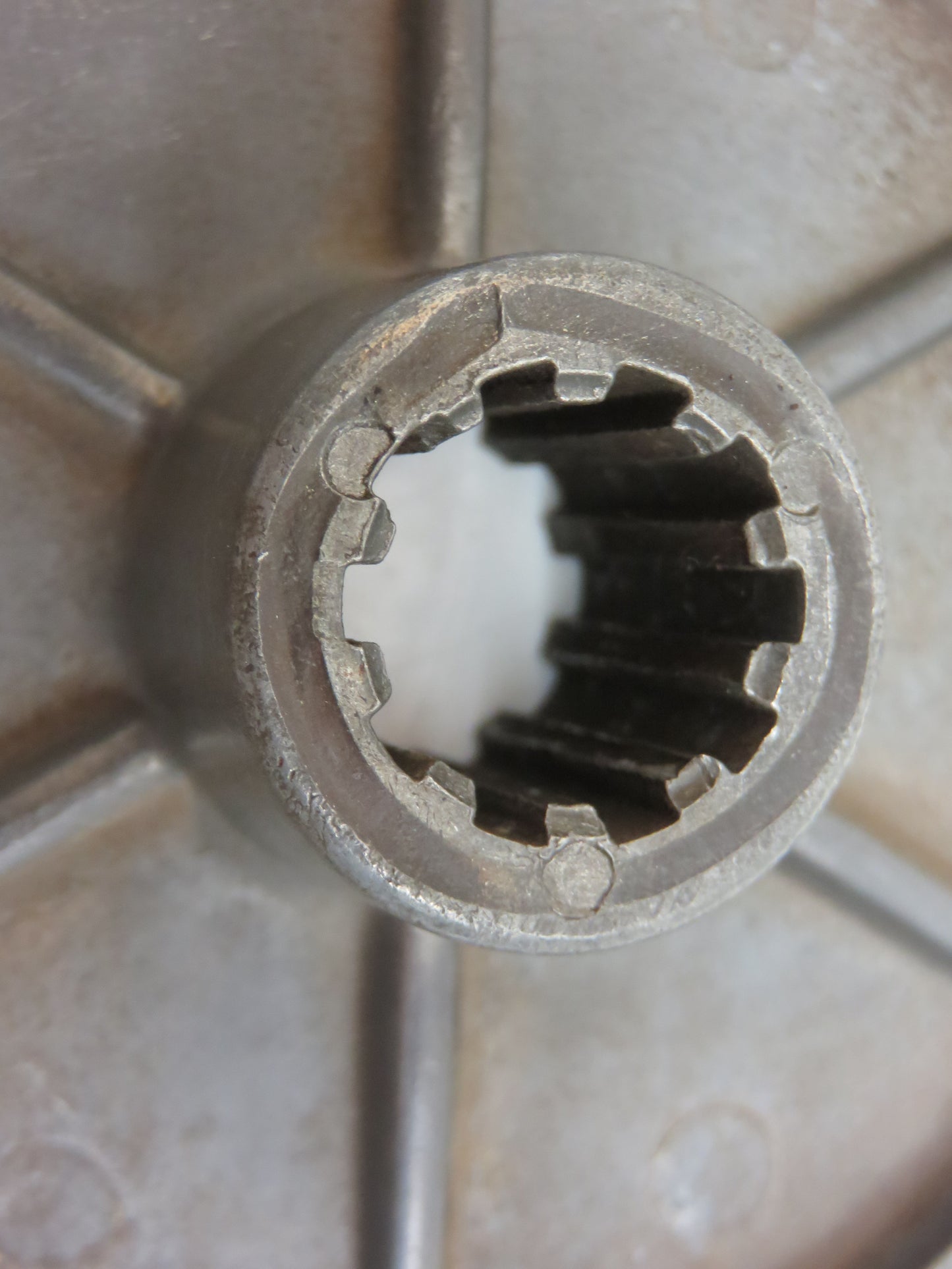 AB3314R John Deere Fan Drive Disc For A, B, G, H, 50, 60, 70, 520, 620, 720, 530, 630, 730