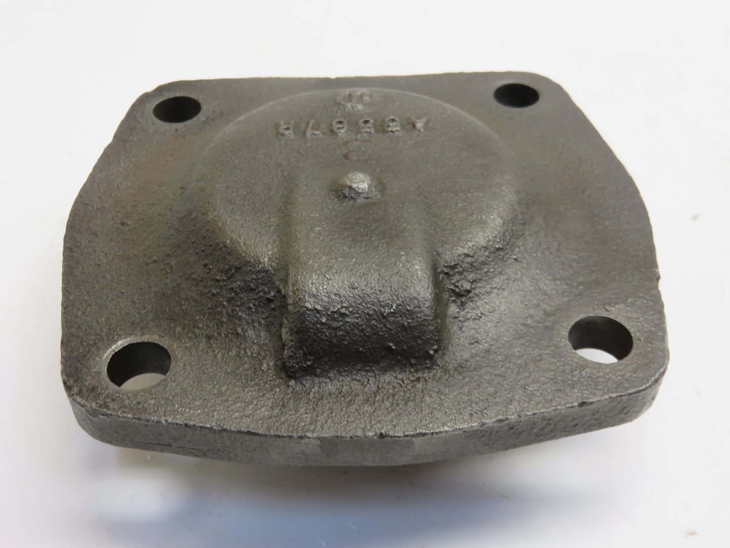 A5567R John Deere Countershaft Bearing Housing For 620, 630