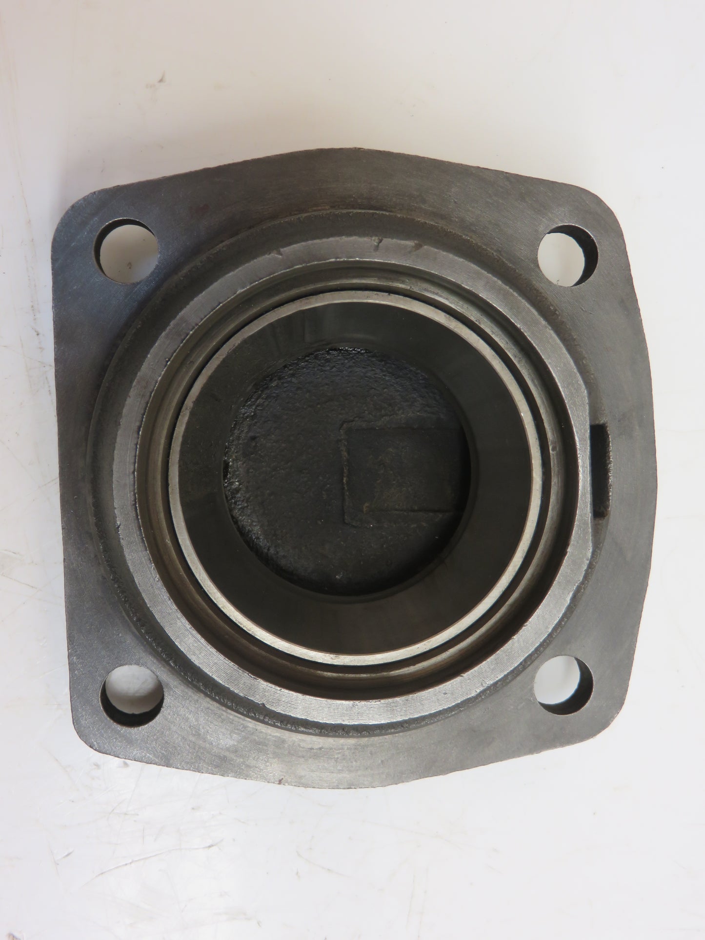 A5567R John Deere Countershaft Bearing Housing For 620, 630