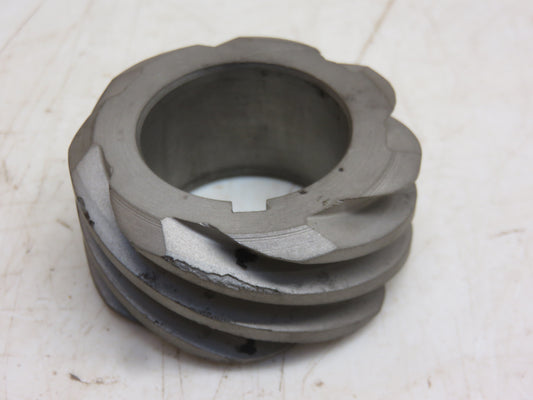 AR897R, R131R John Deere Transmission Oil Pump Drive Pinion For R
