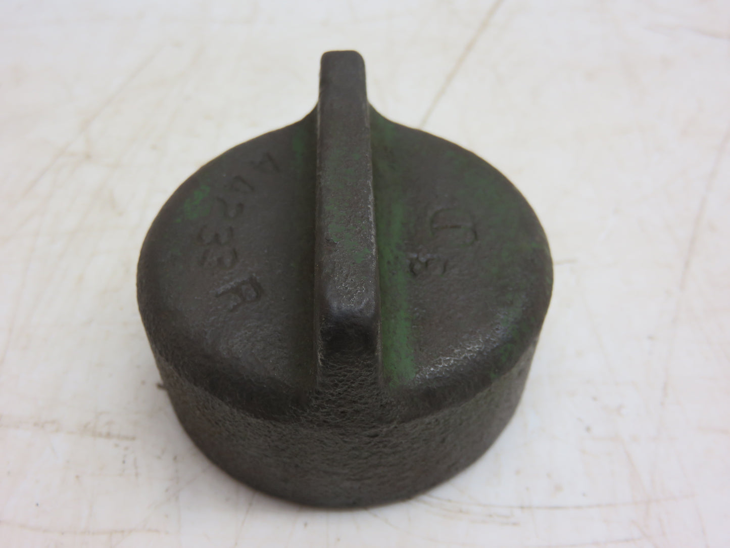 A4233R John Deere Oil Filler Cap For A, B, R, 50, 60, 70, 80, 520, 620, 720, 820, 530, 630, 730, 830
