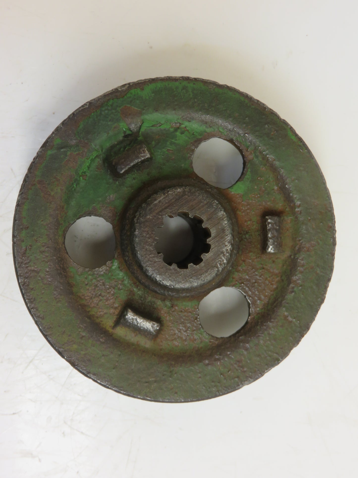 B2124R John Deere Generator Drive Pulley For A, AR, AO, B, BR, BO, H