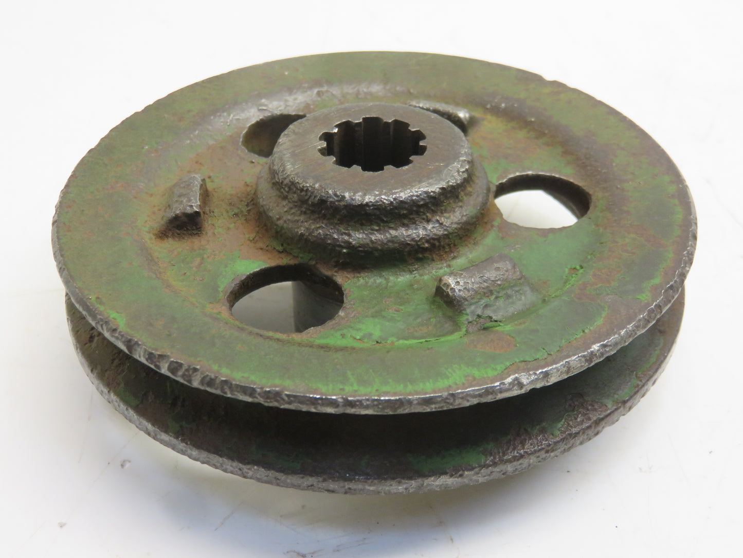 B2124R John Deere Generator Drive Pulley For A, AR, AO, B, BR, BO, H