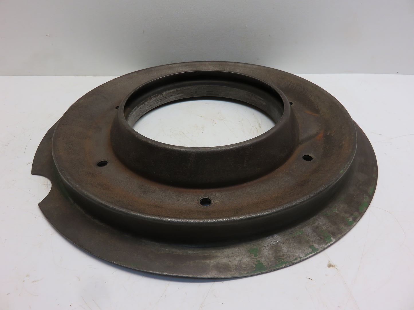 AA2336R John Deere Clutch Pulley Dust Shield For A, AR, AO