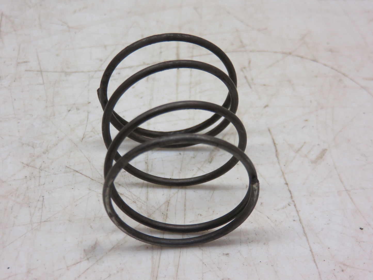 R273R John Deere Clutch Fork Spring For R, 50, 60, 80, 520, 620, 820, 530, 630, 830