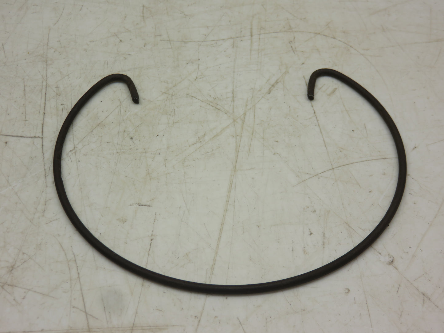L995T John Deere Baffle Plate Retaining Ring For L, LI, LA