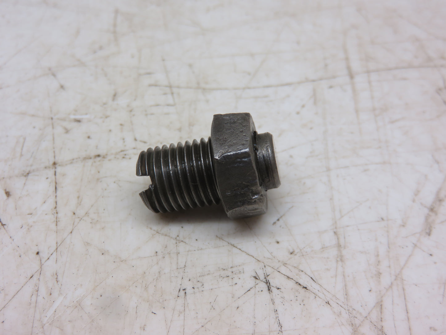 M937T John Deere Steering Shaft Adjusting Screw For MT, 40, 320, 420, 330, 430, 435