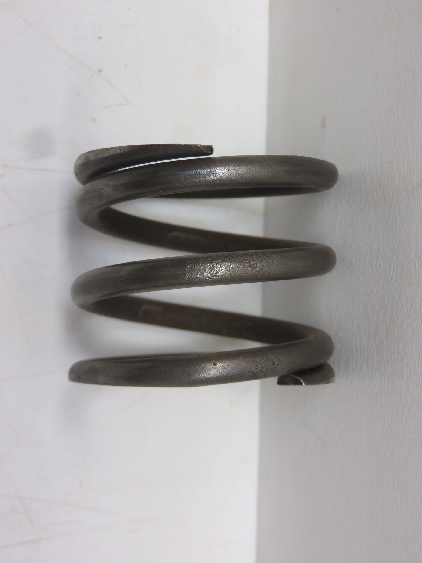 A355R John Deere Camshaft Spring For A, AR, AO, G, 60, 70, 620, 720, 630, 730