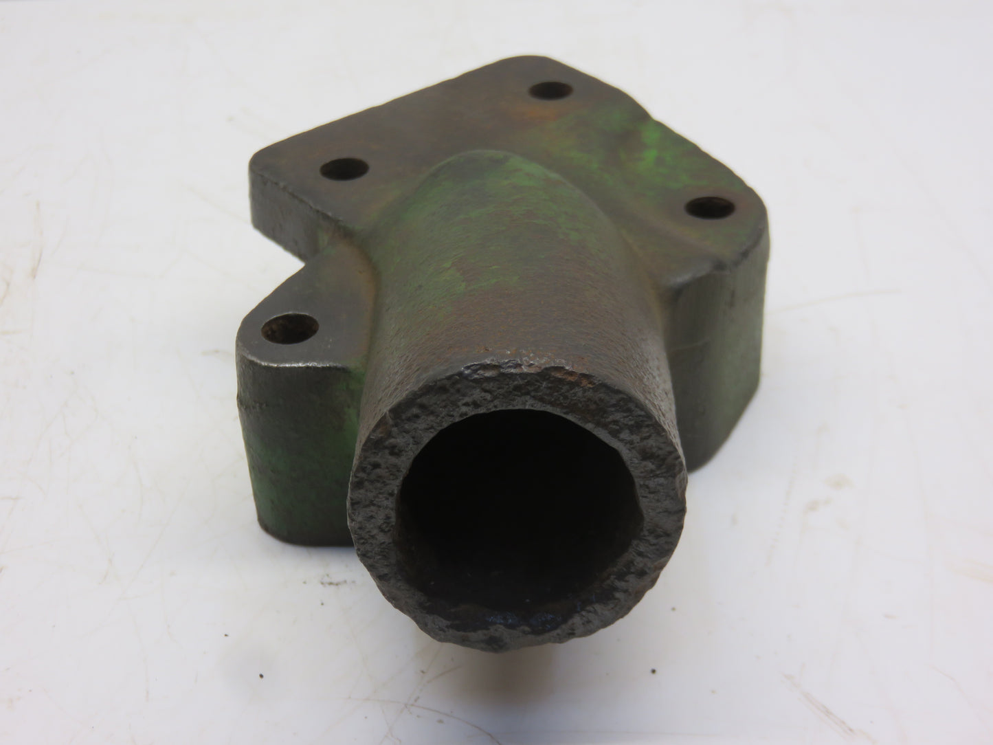 R603R John Deere Pony Motor Cover Water Outlet For R