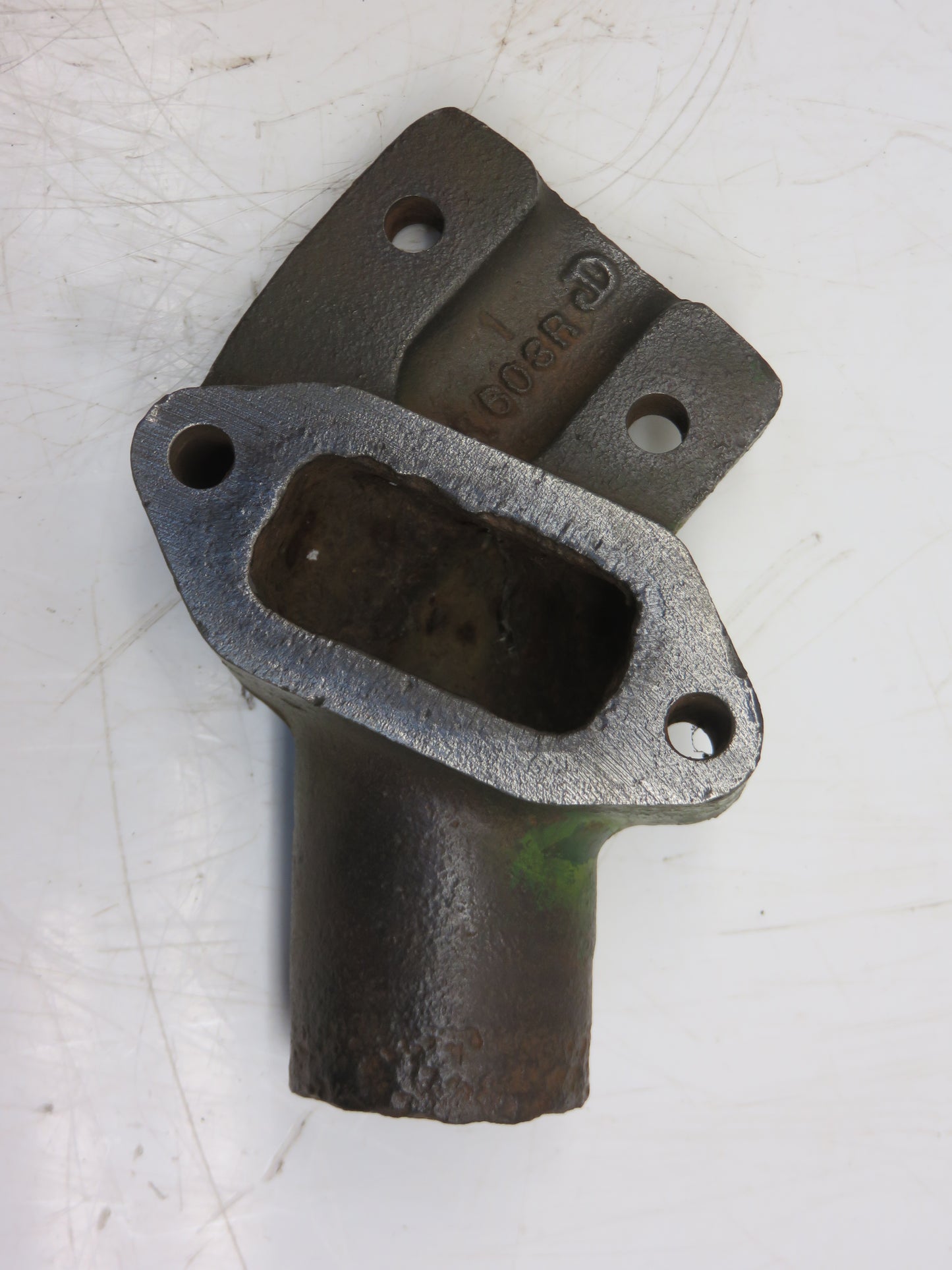 R603R John Deere Pony Motor Cover Water Outlet For R