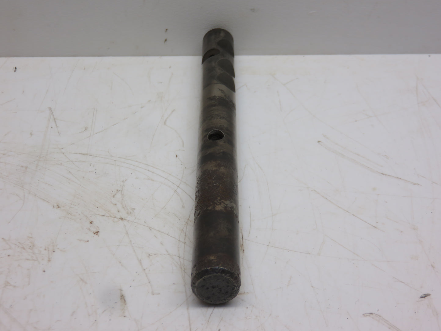 T18255 John Deere First And Fourth Speed Shifter Shaft For 1010