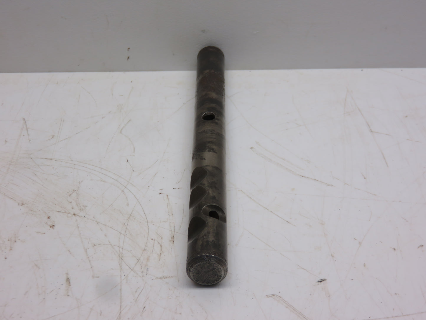 T18255 John Deere First And Fourth Speed Shifter Shaft For 1010