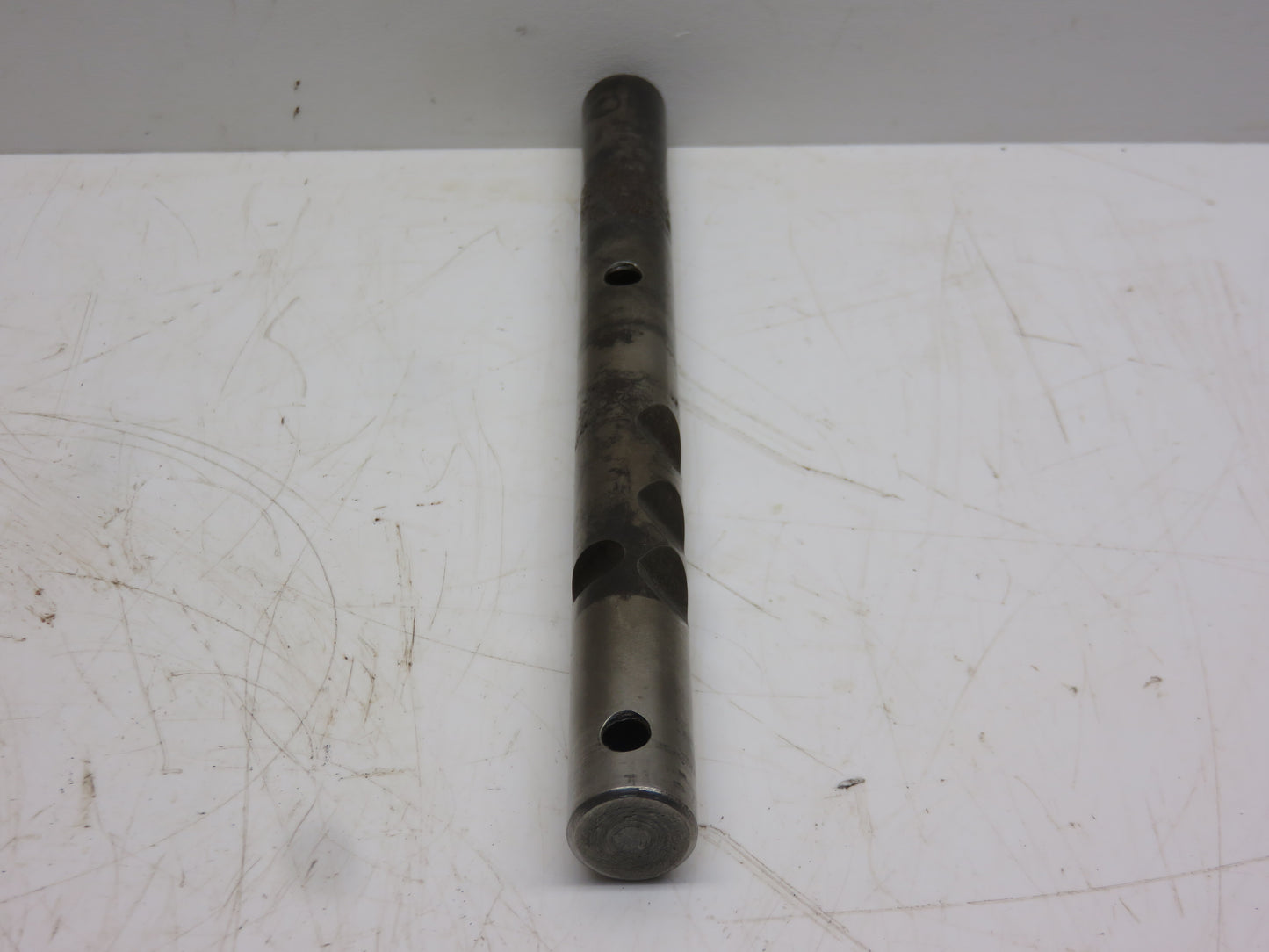 T18257 John Deere Third And Fifth Speed Shifter Shaft For 1010