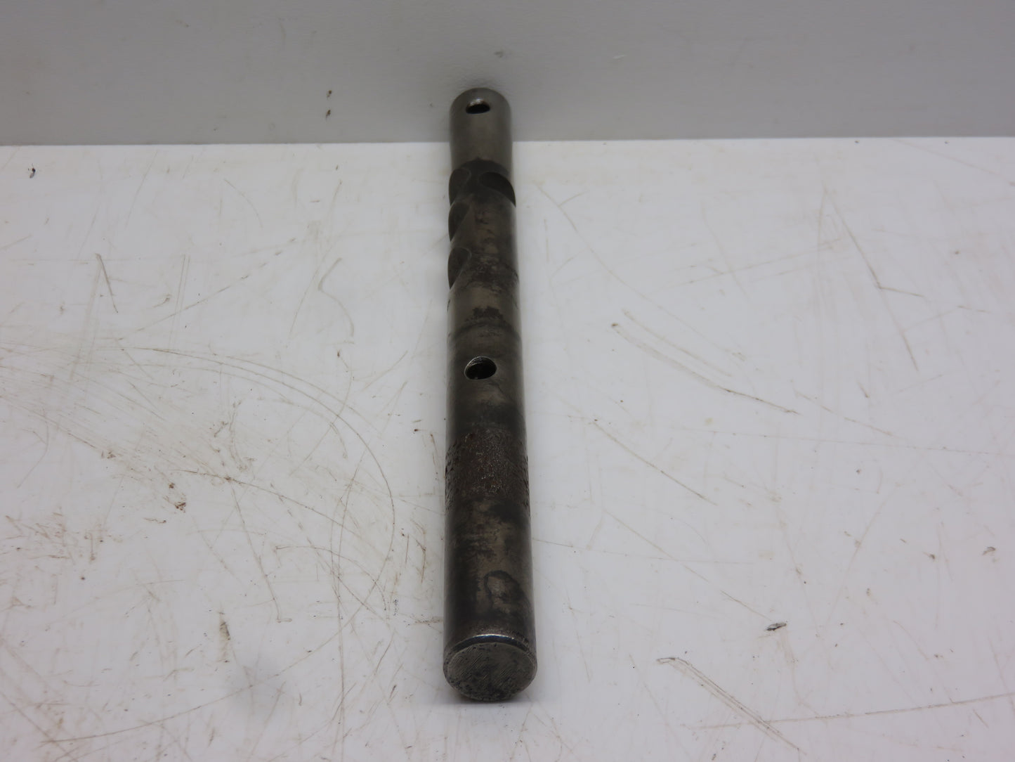 T18257 John Deere Third And Fifth Speed Shifter Shaft For 1010