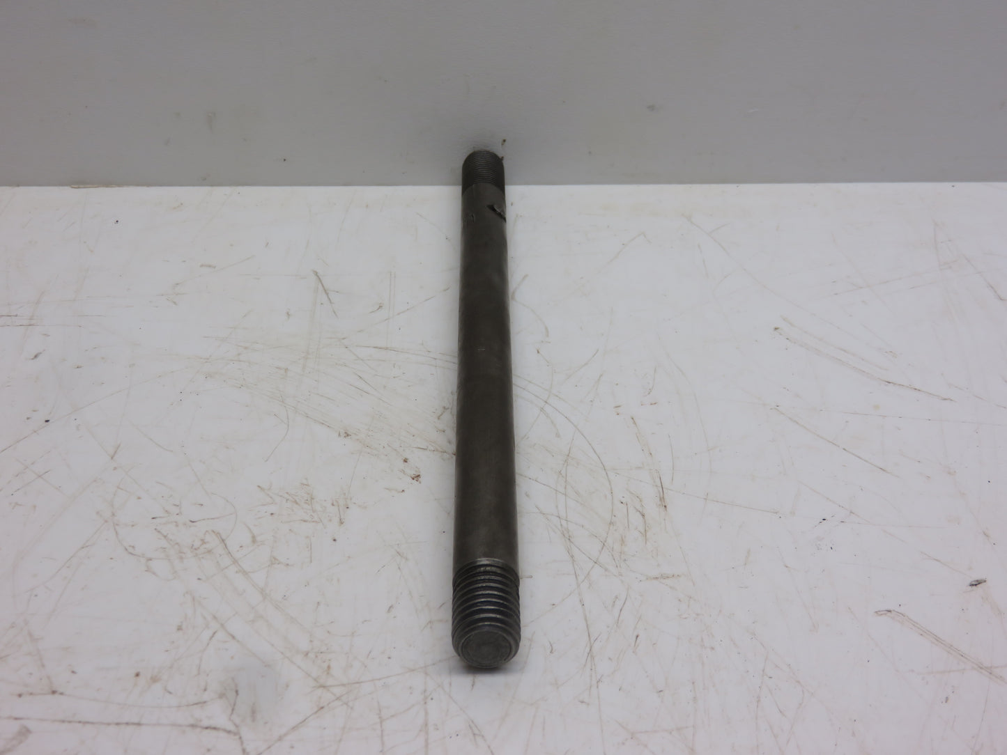 M95T John Deere Oil Filter Stud For M, 40, 320, 330, 420, 430