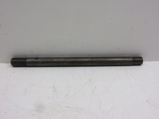 M95T John Deere Oil Filter Stud For M, 40, 320, 330, 420, 430