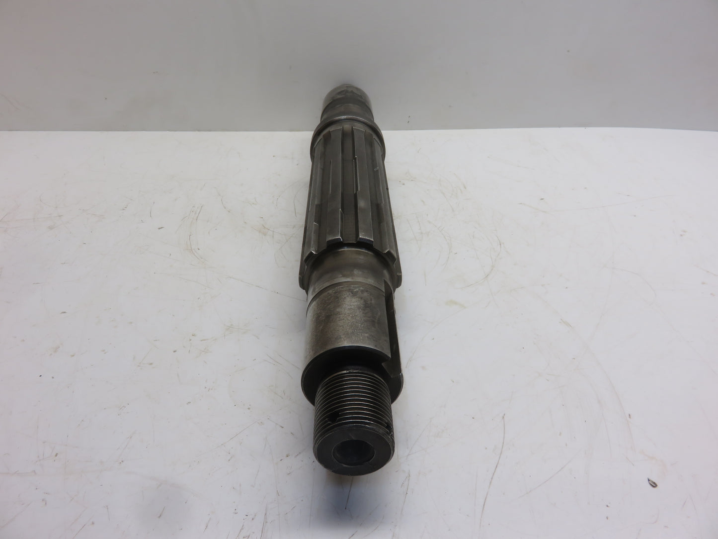 AA6520R John Deere Countershaft For 620, 630