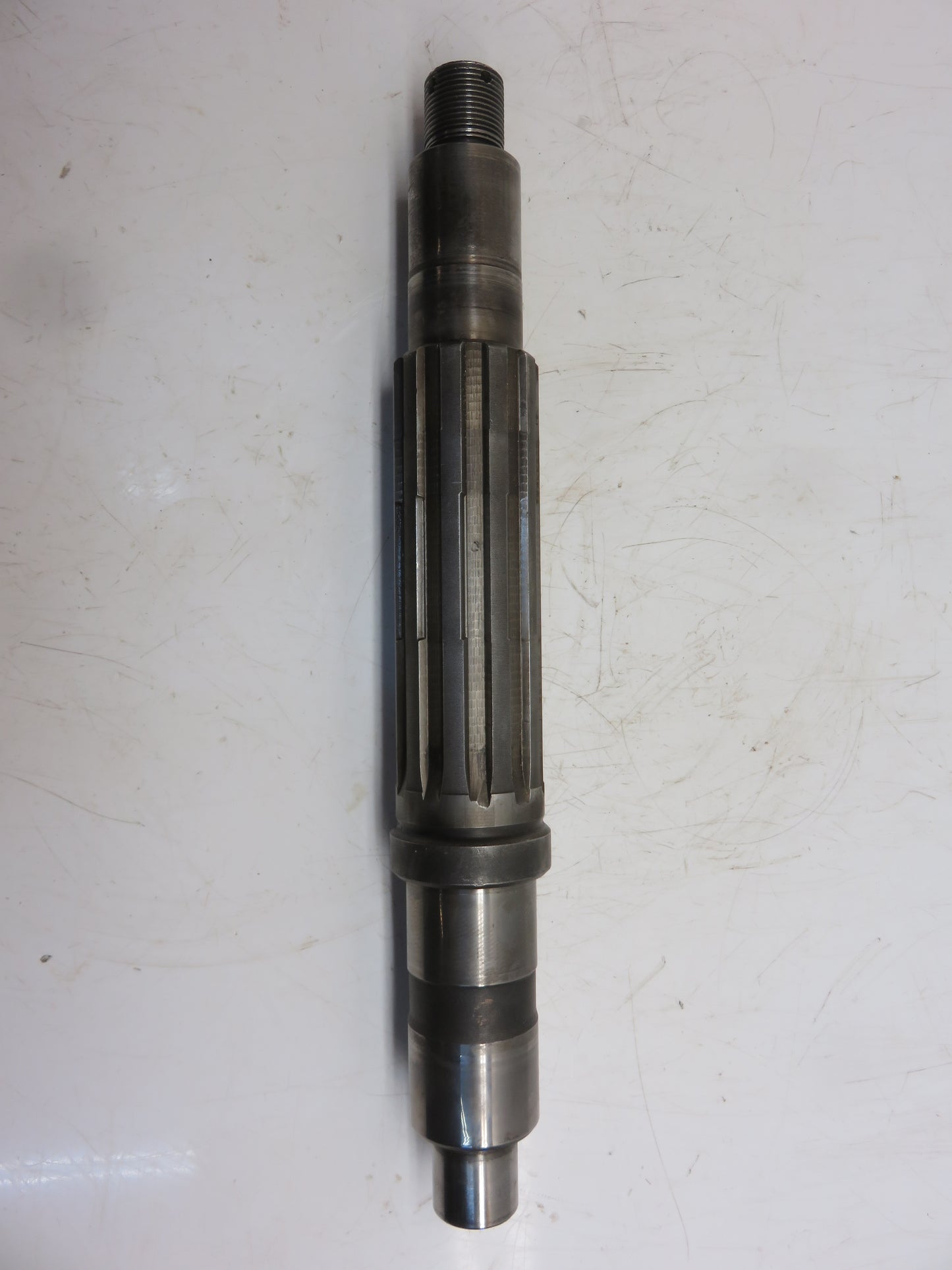 AA6520R John Deere Countershaft For 620, 630