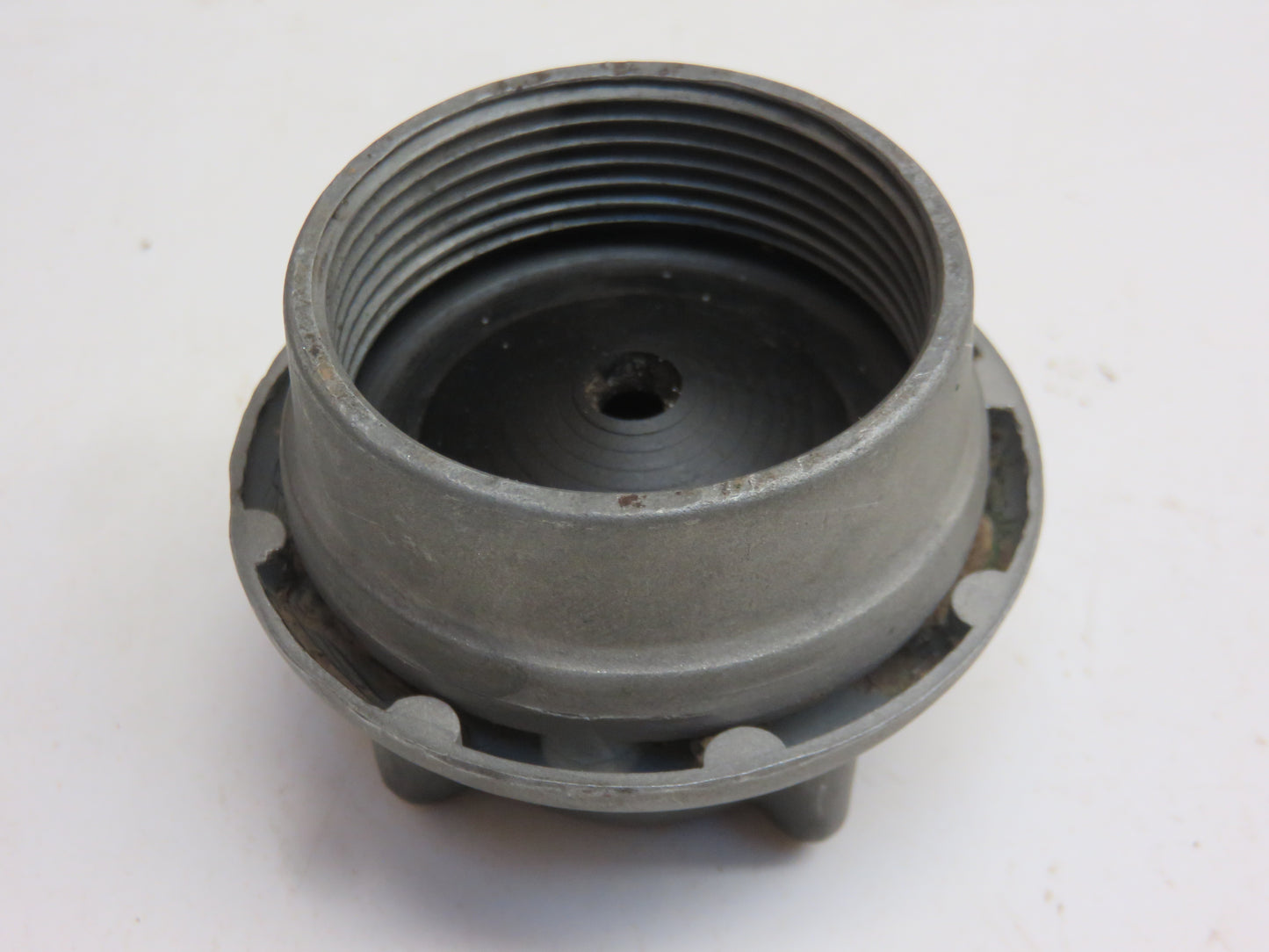 AR30697, R32715 John Deere Hydraulic Oil Fill Cap For 2510, 3020, 4020, 5020, 6030