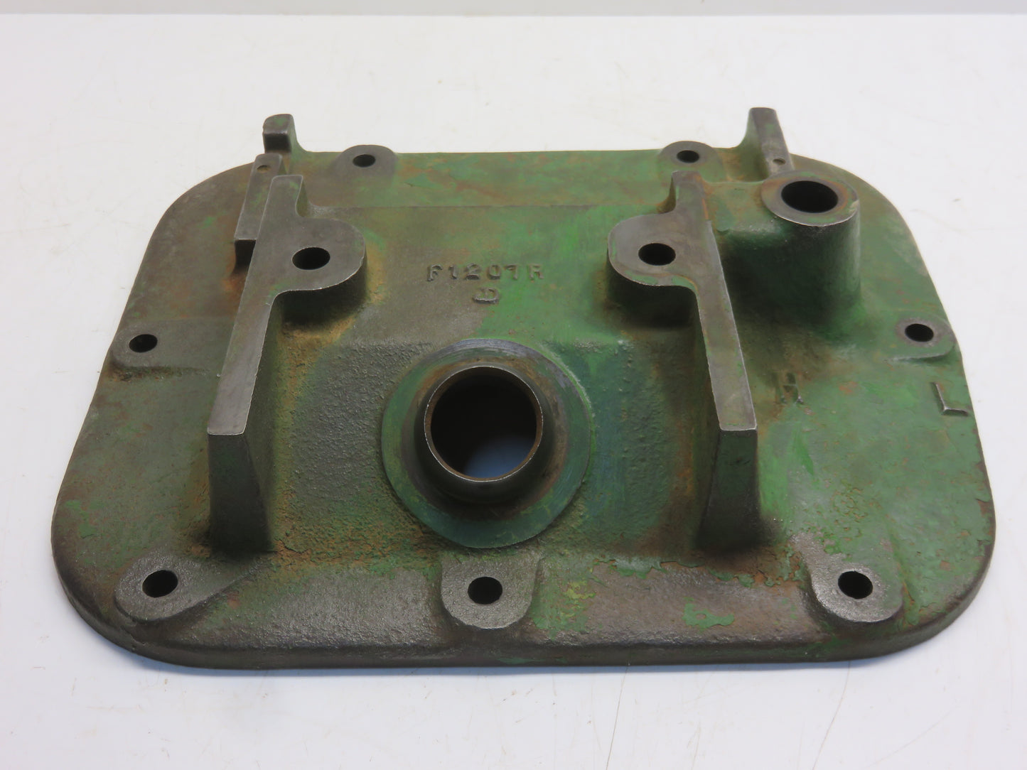 F1207R John Deere Transmission Cover And Quadrant Base For 70