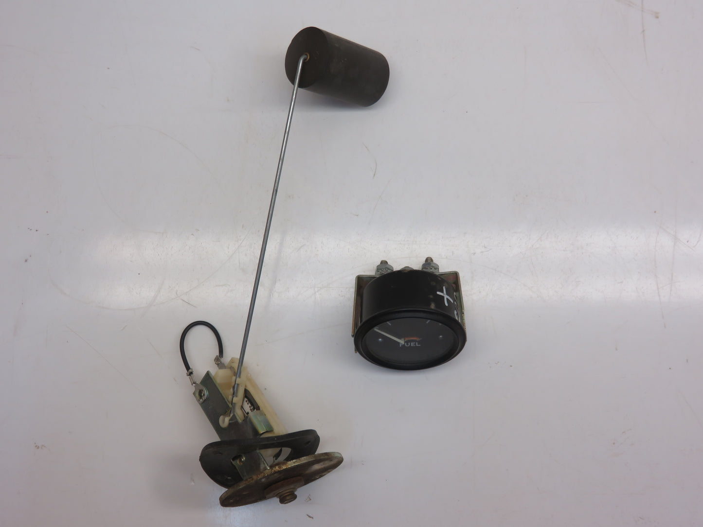 AF2721R John Deere Fuel Gauge And Sending Unit For 520, 620, 720, 530, 630, 730, 830