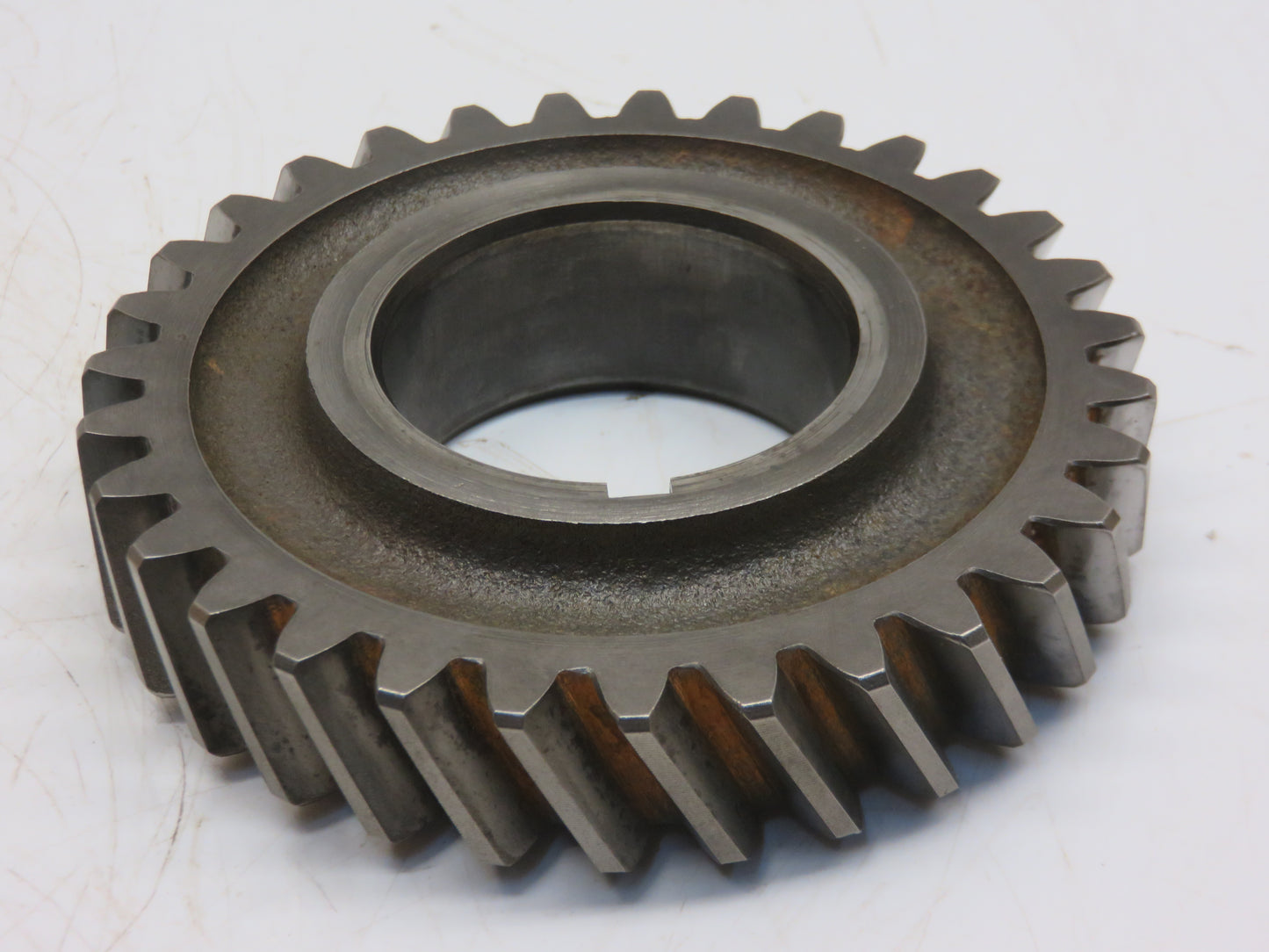 T12664 John Deere Input Shaft Drive Gear For 2010