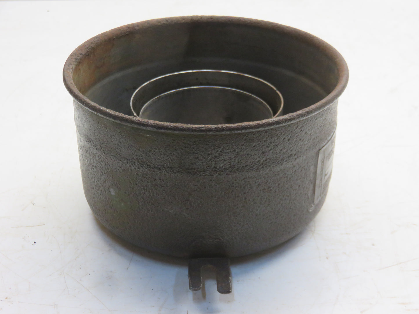AB389R John Deere Air Cleaner Oil Cup For Unstyled B, BR, BO