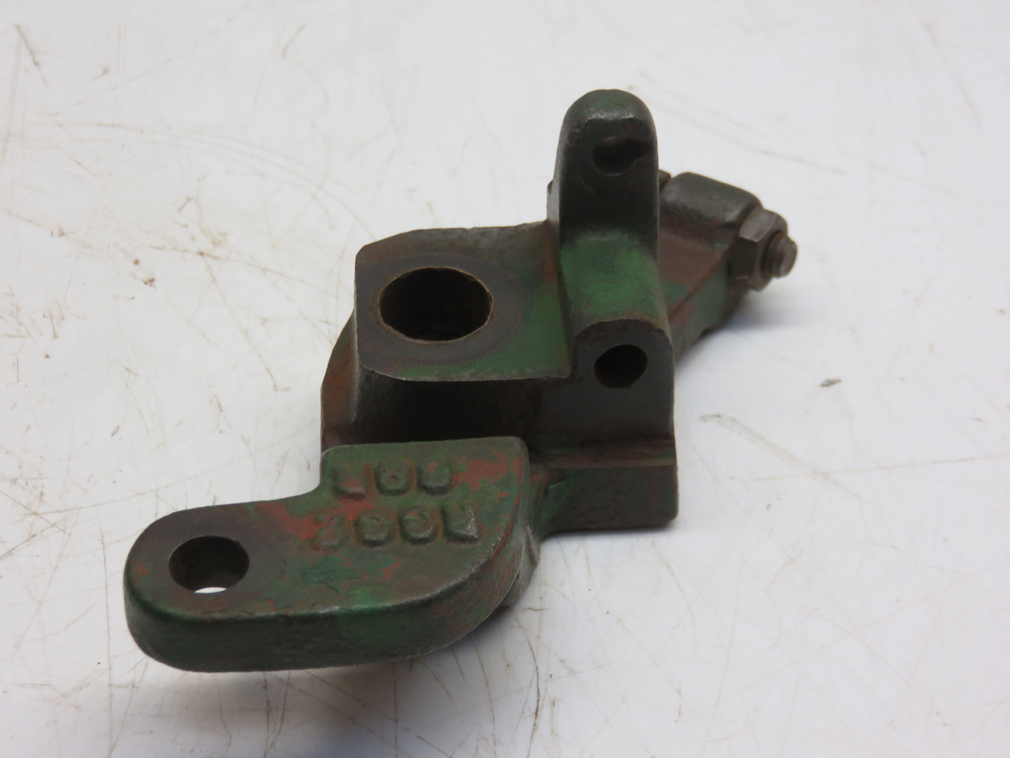 AR32812, R33269 John Deere Powershift Lever Pivot For 2510, 3020, 4020