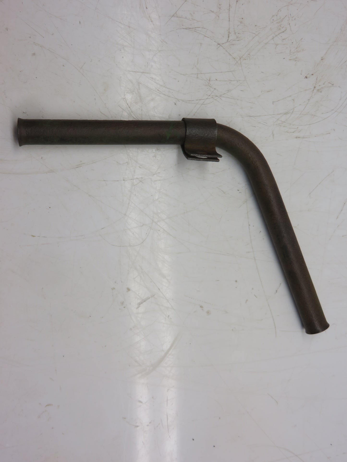 AA2209R John Deere Generator Wire Conduit With Clip For A, B