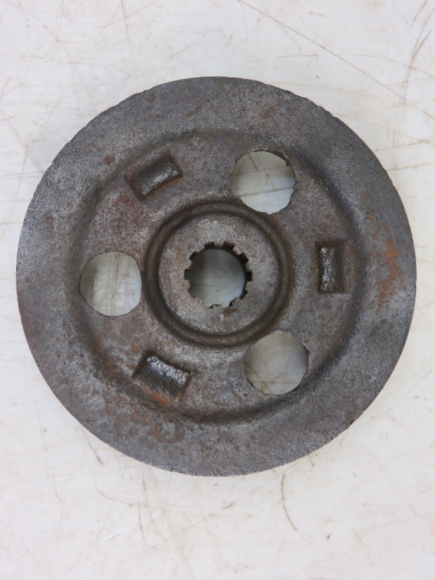 B2124R John Deere Generator Drive Pulley For A, AR, AO, B, BR, BO, H