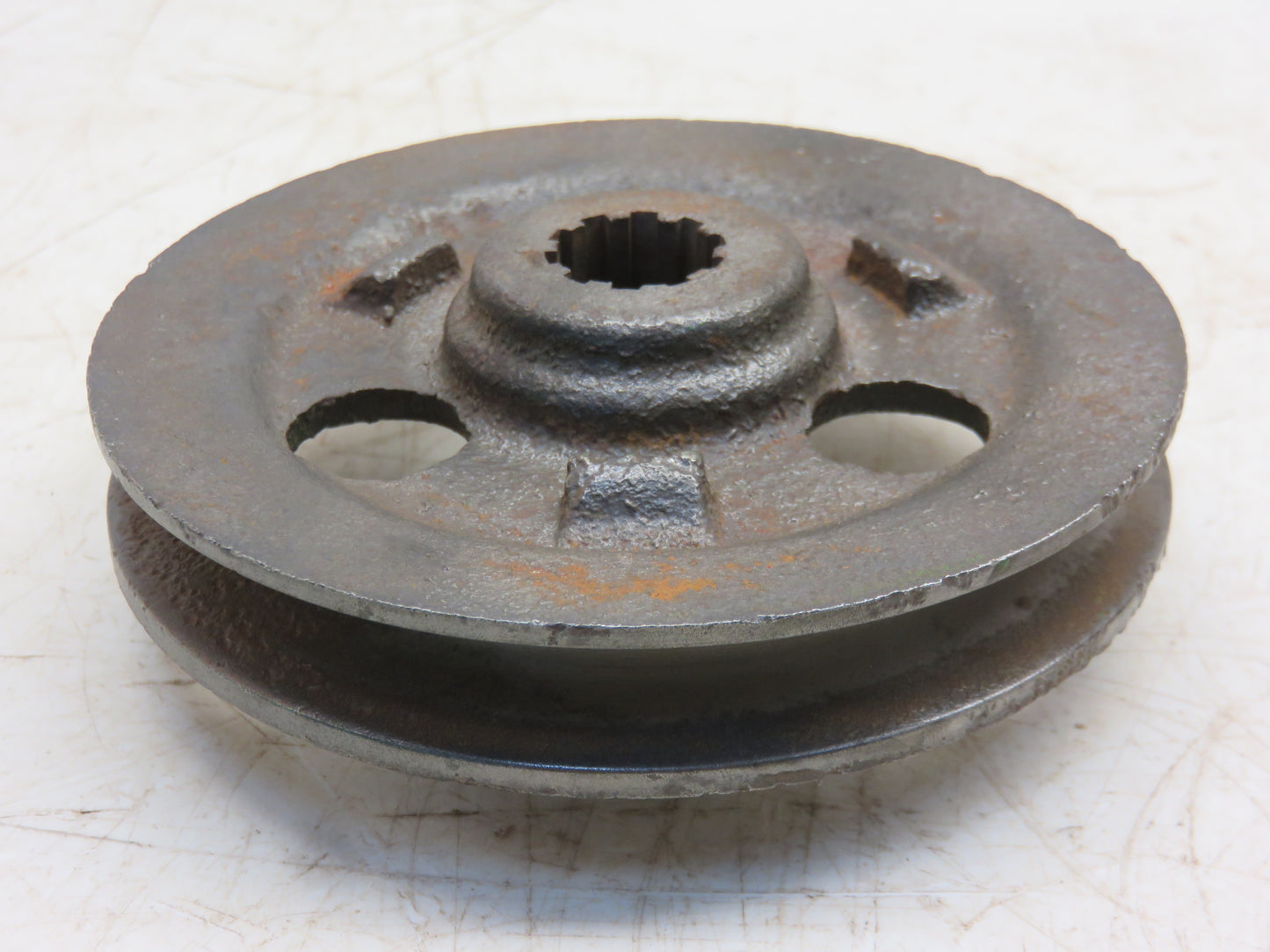 B2124R John Deere Generator Drive Pulley For A, AR, AO, B, BR, BO, H