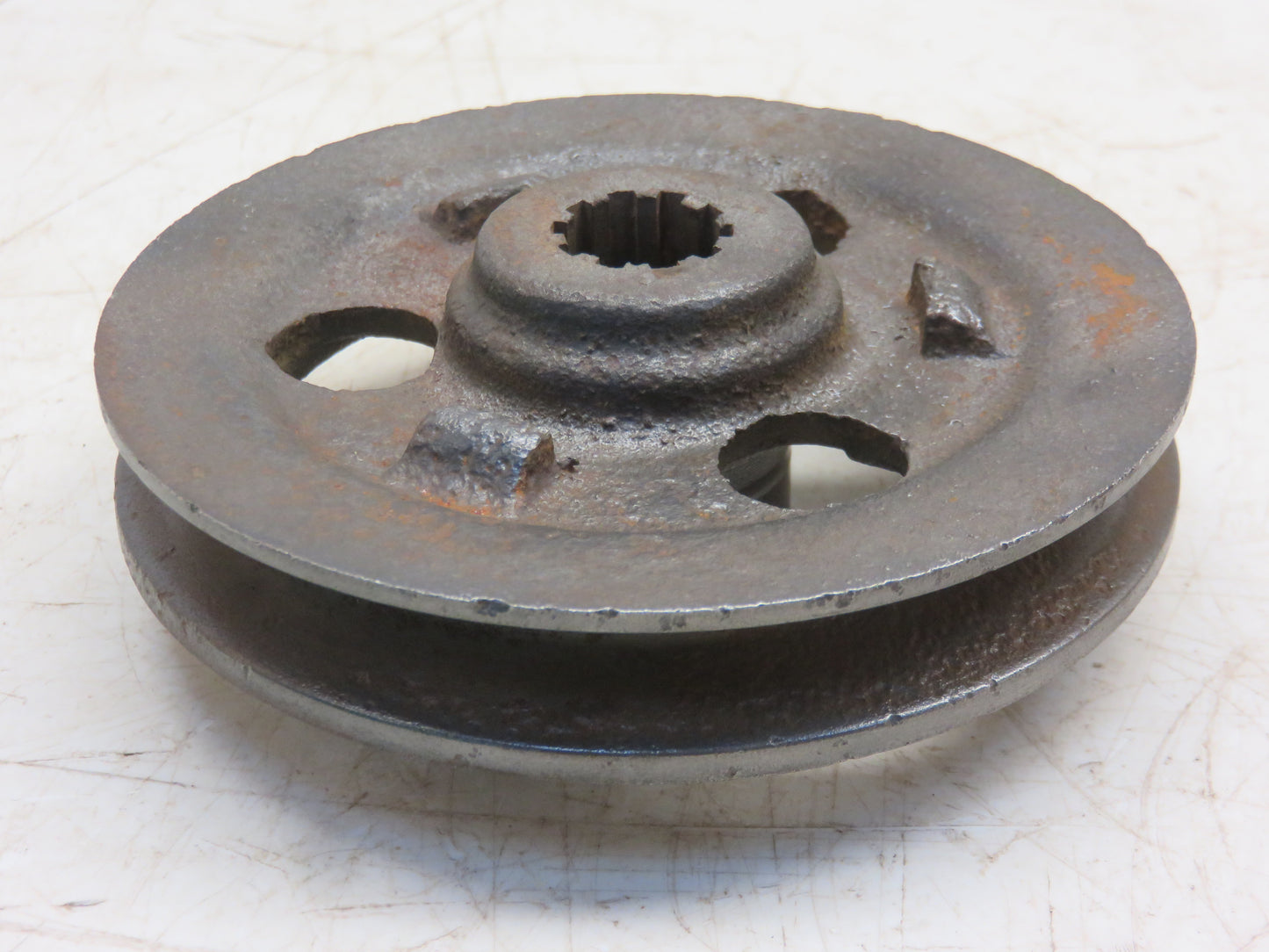 B2124R John Deere Generator Drive Pulley For A, AR, AO, B, BR, BO, H