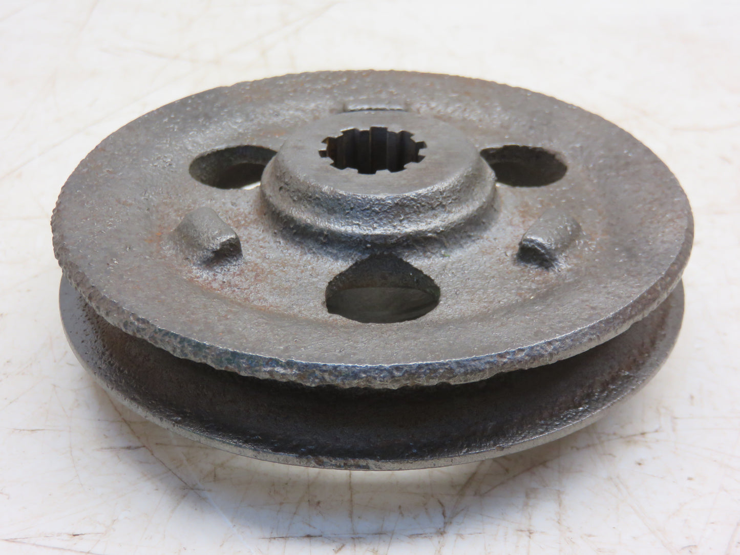 B2124R John Deere Generator Drive Pulley For A, AR, AO, B, BR, BO, H