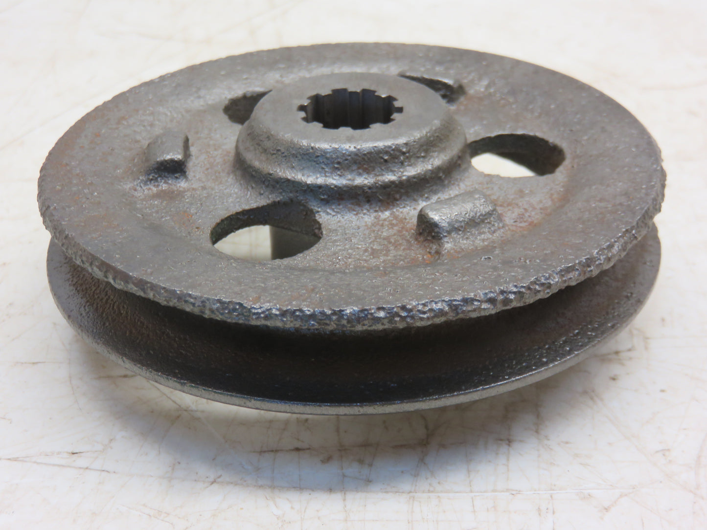B2124R John Deere Generator Drive Pulley For A, AR, AO, B, BR, BO, H