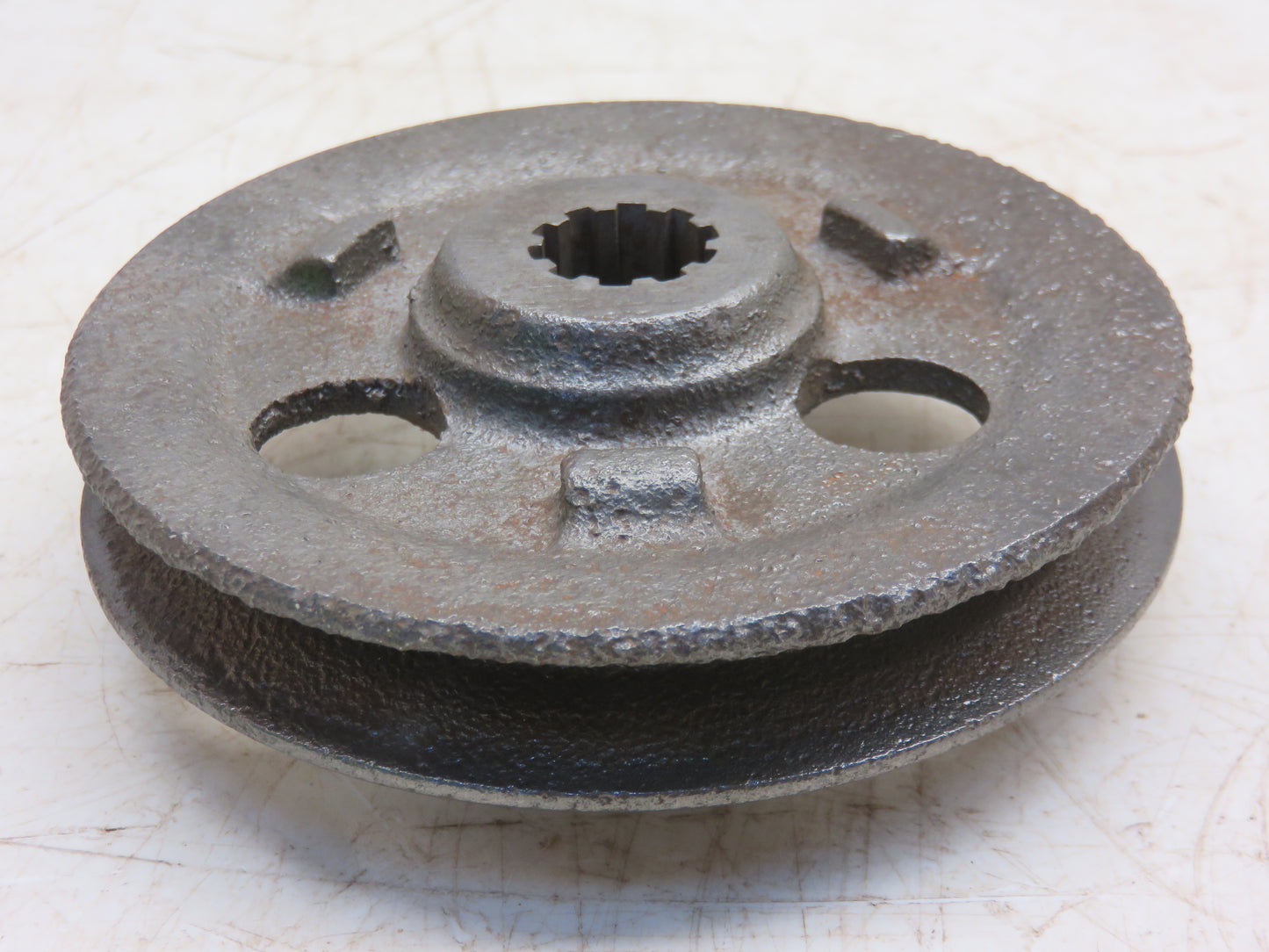B2124R John Deere Generator Drive Pulley For A, AR, AO, B, BR, BO, H
