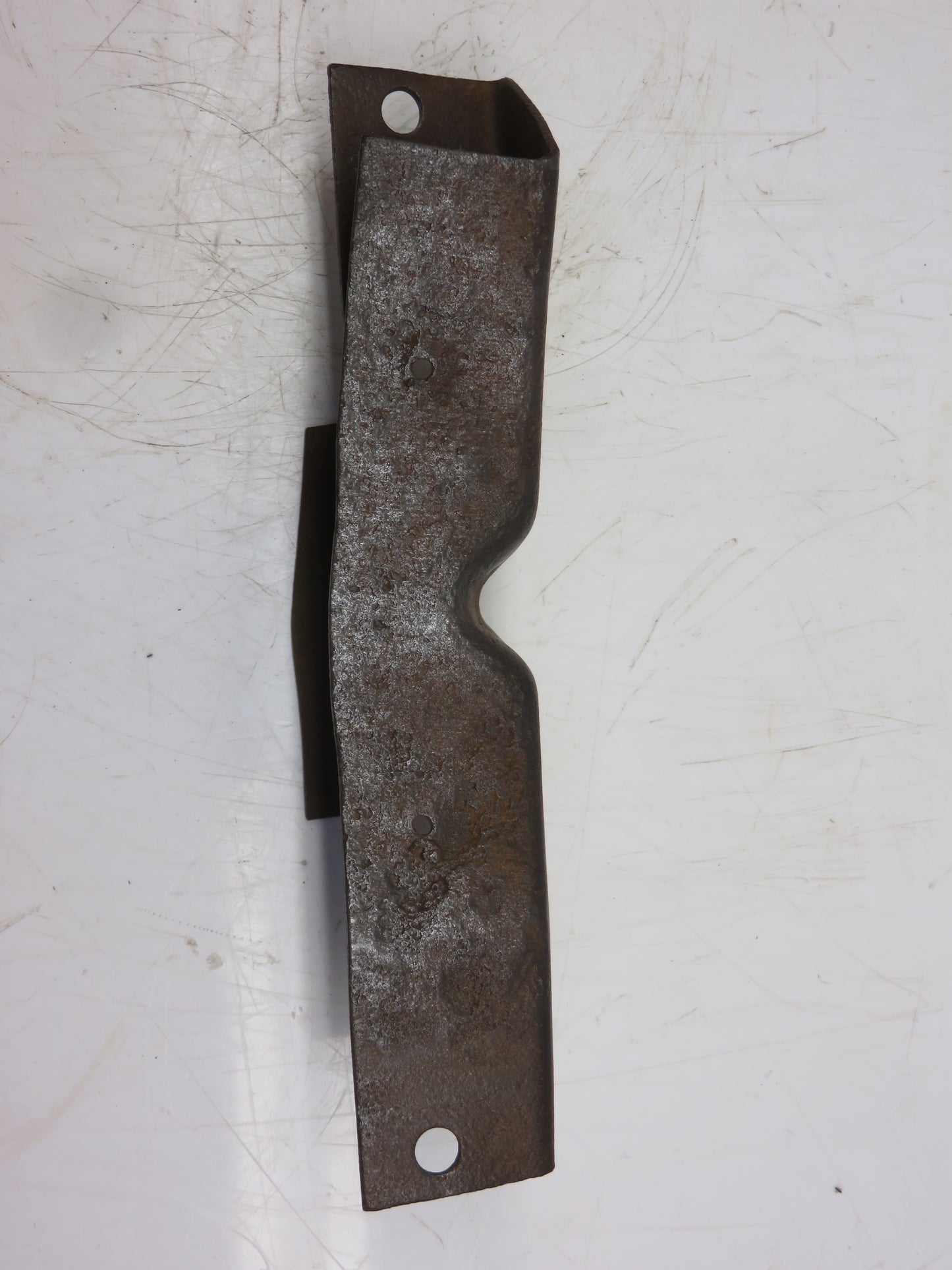 AB2749R John Deere Gas Tank Support For B