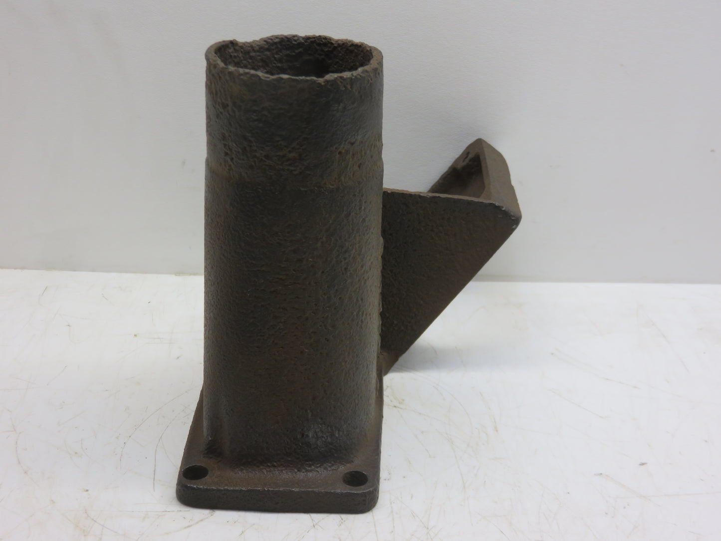 B1805R John Deere Radiator Water Inlet And Muffler Support For B
