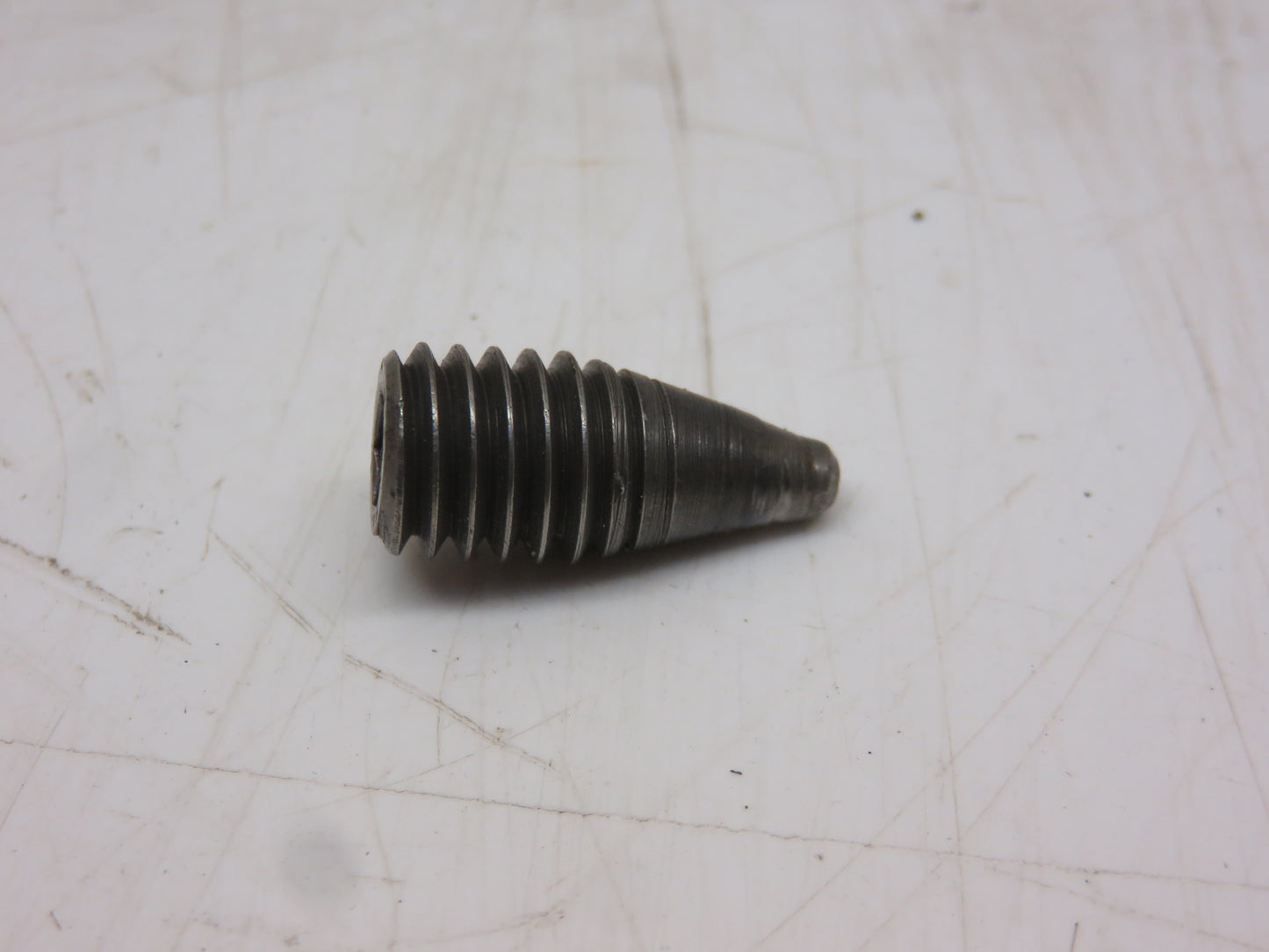 L4029T John Deere Reverse Idler Shaft Lock Screw For L, LA, LI