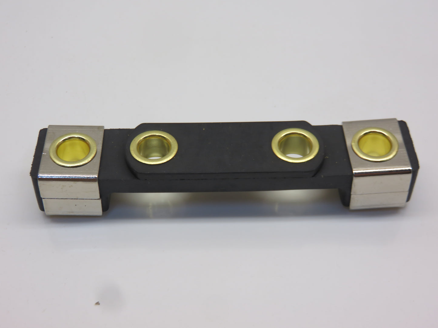 AR11041, AR11042 John Deere Voltage Regulator Mount Kit For 720, 730, 830, 3010, 4010, 5010