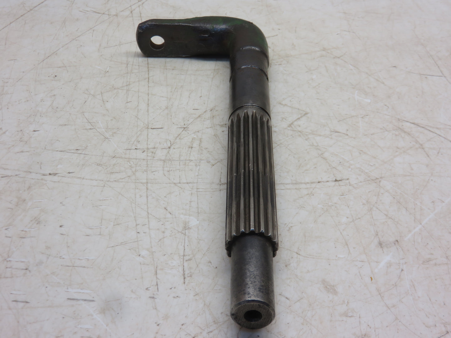 B3134R John Deere Clutch Fork Shaft For 50