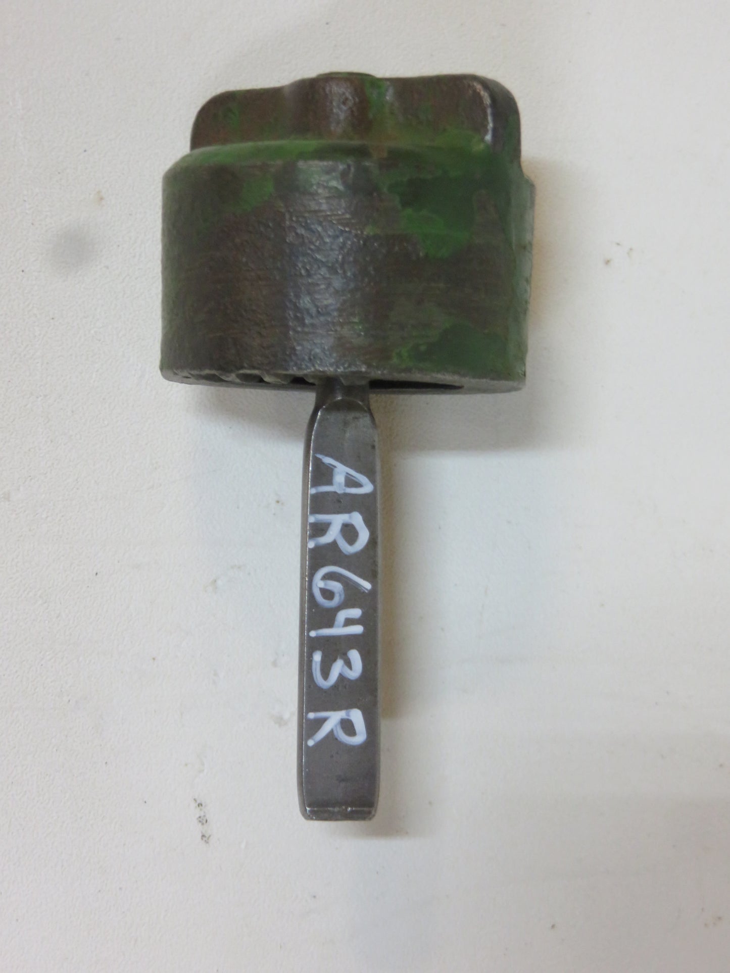 AR643R John Deere Oil Filler Cap With Dipstick For R Pony Motor