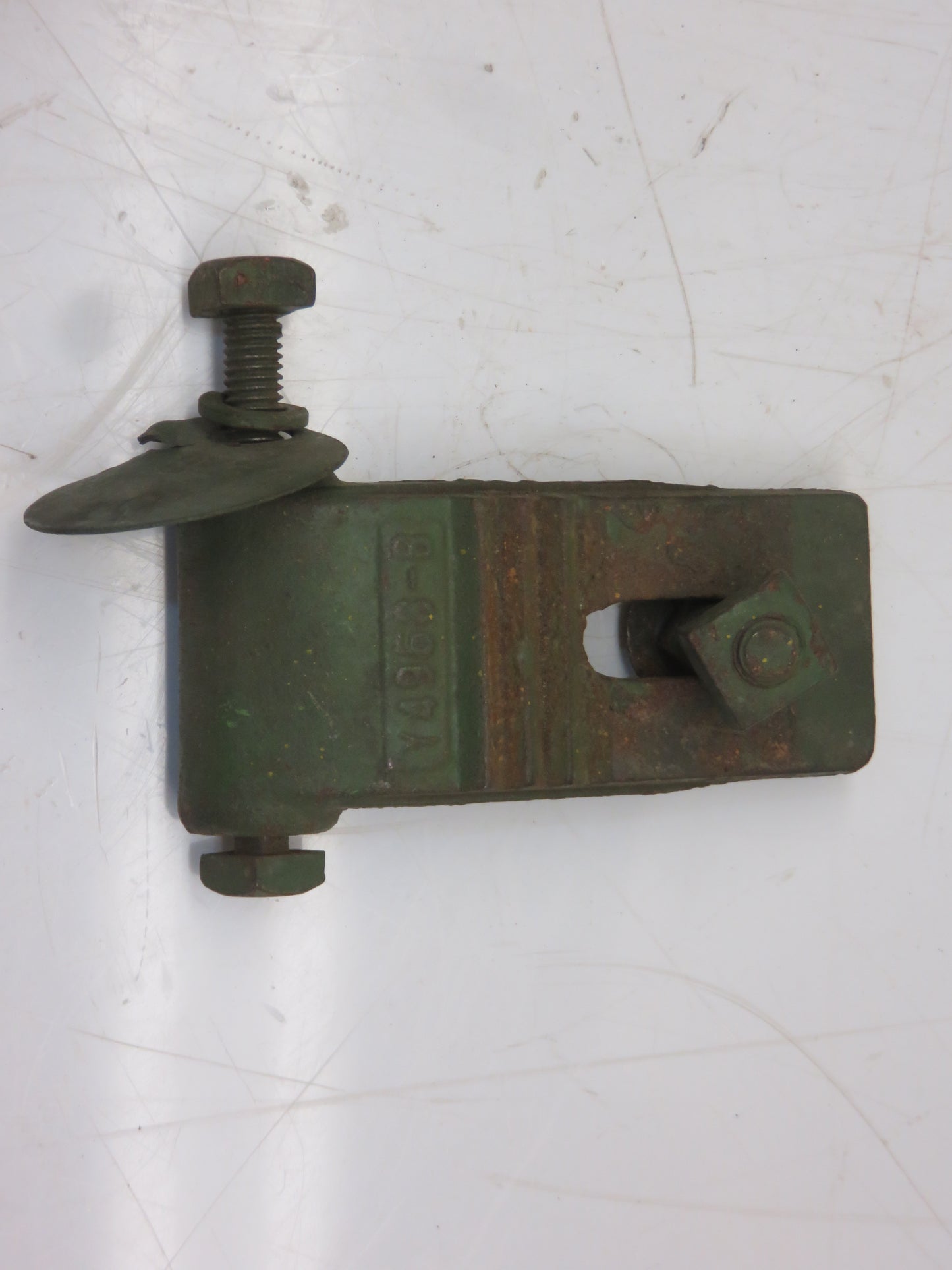 Y4968B John Deere NOS Tongue Adjusting Bracket For 999, 919 Planter