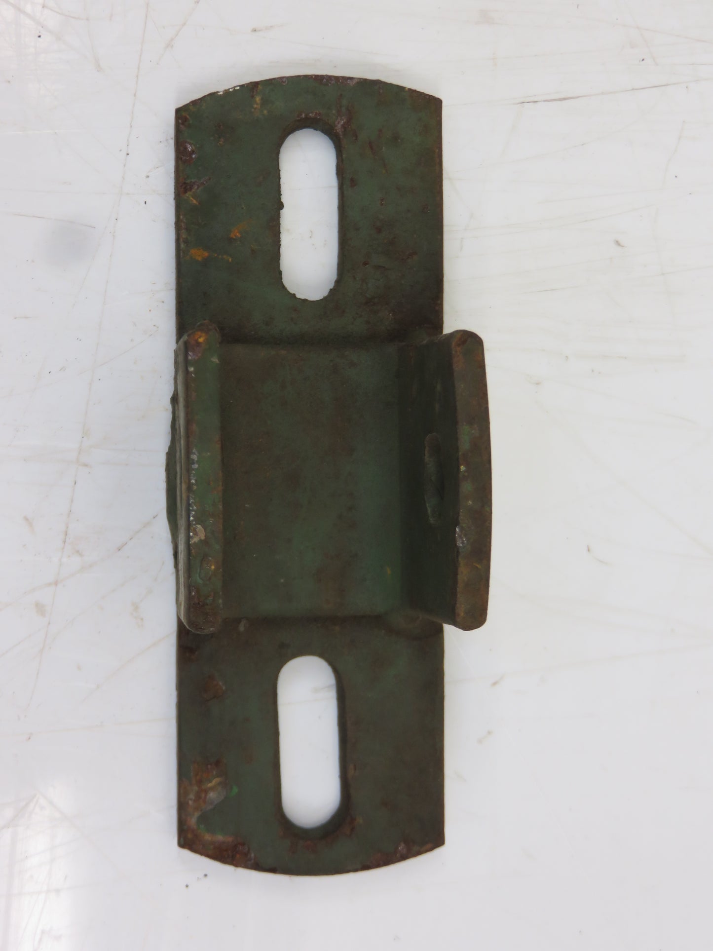 AM1846E John Deere NOS Needle Stop Support For 116W Baler