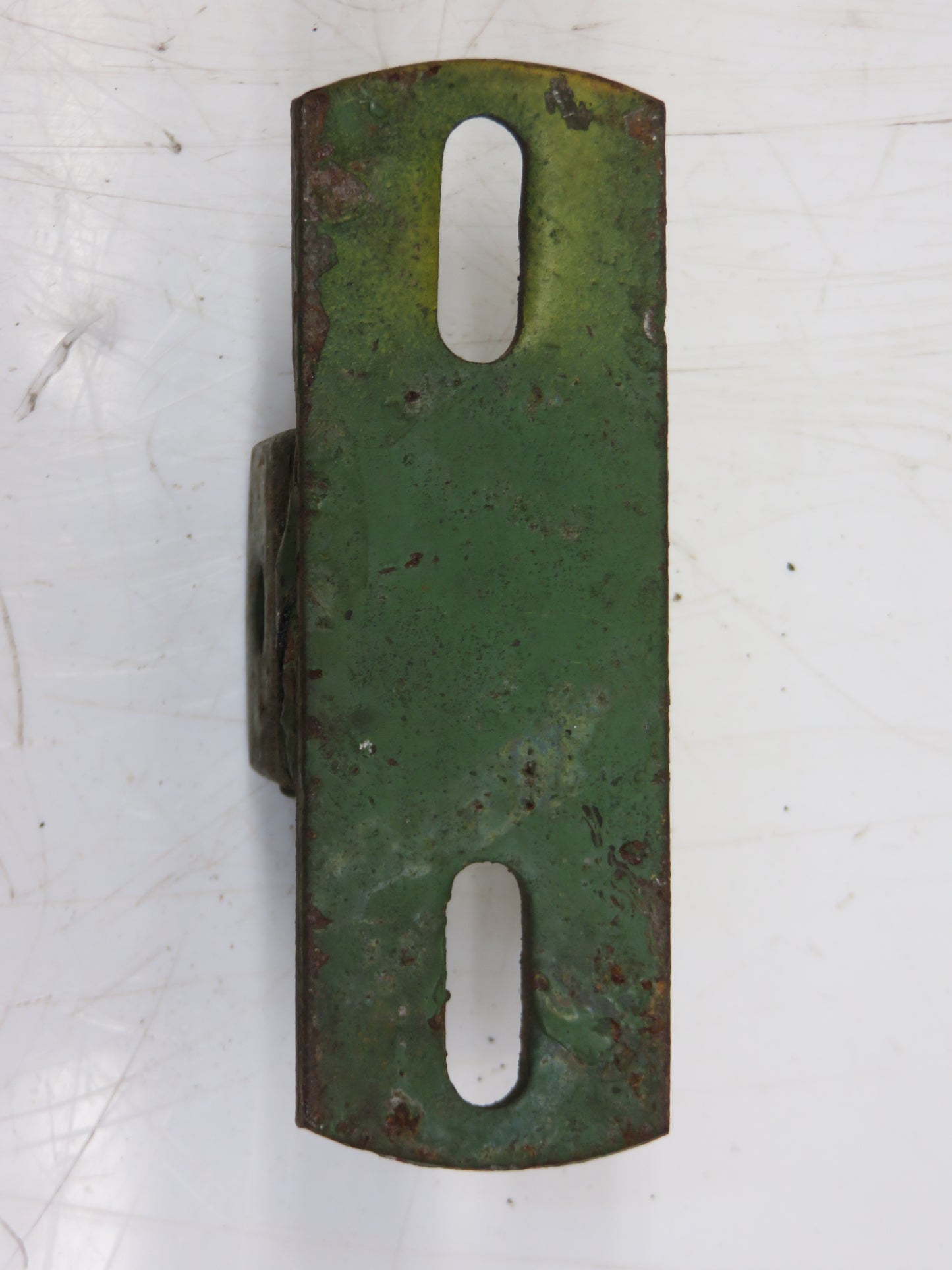 AM1846E John Deere NOS Needle Stop Support For 116W Baler