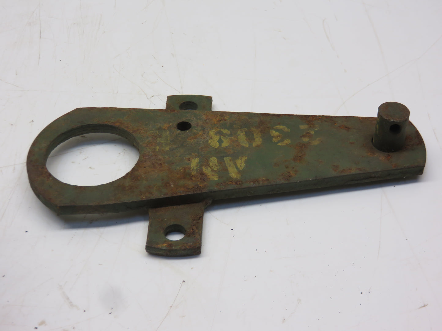 AM2309E John Deere NOS Upper Feeder Pivot Arm For 114W, 116W Baler